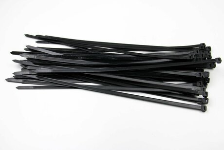 8504 BOSMA Хомут пластиковый BLACK 9 X 450 (100 шт)
