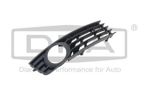 88070045102 DPA Решетка противотуманной фары правой Audi A4 (01-05) ()