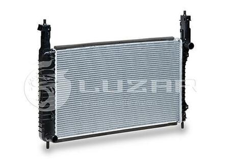 LRc 0545 LUZAR Радиатор охлаждения Captiva 2.0TD (06-) МКПП 673*408*26 ()