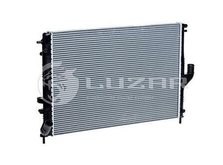 LRc 09198 LUZAR Радиатор охлаждения Logan 1.4,1.6 (08-) / Duster 1.6/2.0 (10-) АКПП (алюм-паян) ()