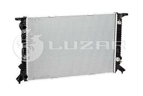 LRc 18180 LUZAR Радиатор охлаждения A4 (07-) , A6 (11-) , Q3 (11-) , Q5 (08-) АКПП ()